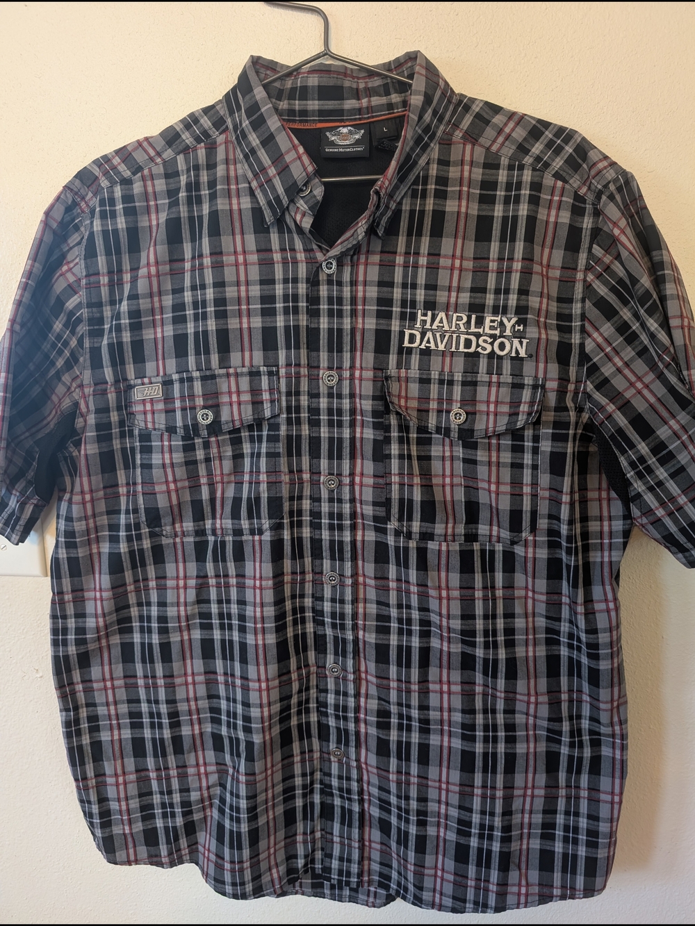 Harley-Davidson Black, Gray & Red Plaid Vented Short-Sleeve Button-Down Shirt L